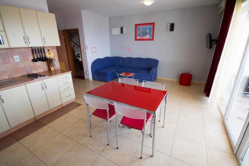 Apartments Jasna Trogir Ngoại thất bức ảnh