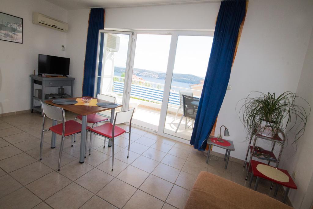 Apartments Jasna Trogir Ngoại thất bức ảnh